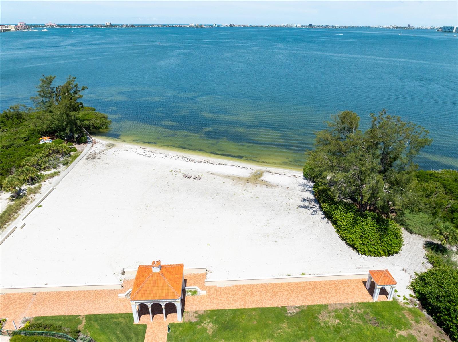 Image 92 of 100 For 4703 Dolphin Cay Lane S