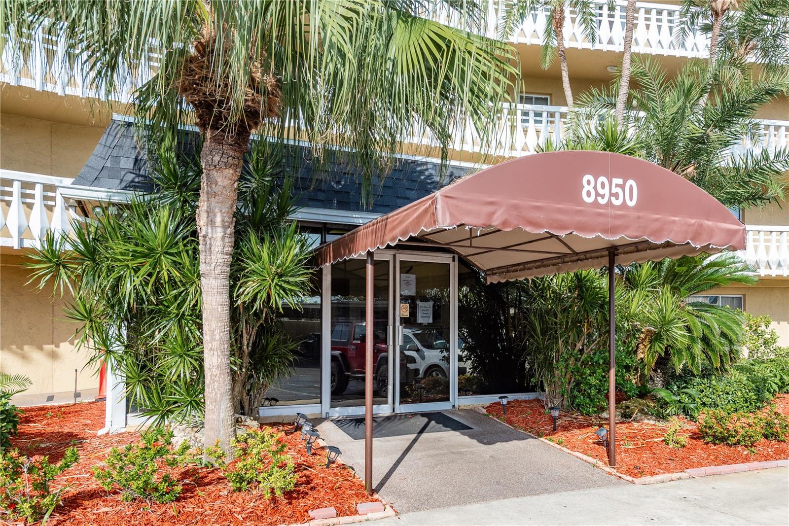 Image 2 of 26 For 8950 Park Boulevard 508