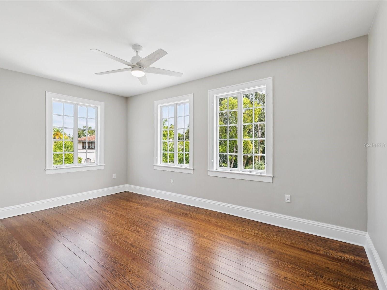 Image 35 of 62 For 456 Gardenia Street