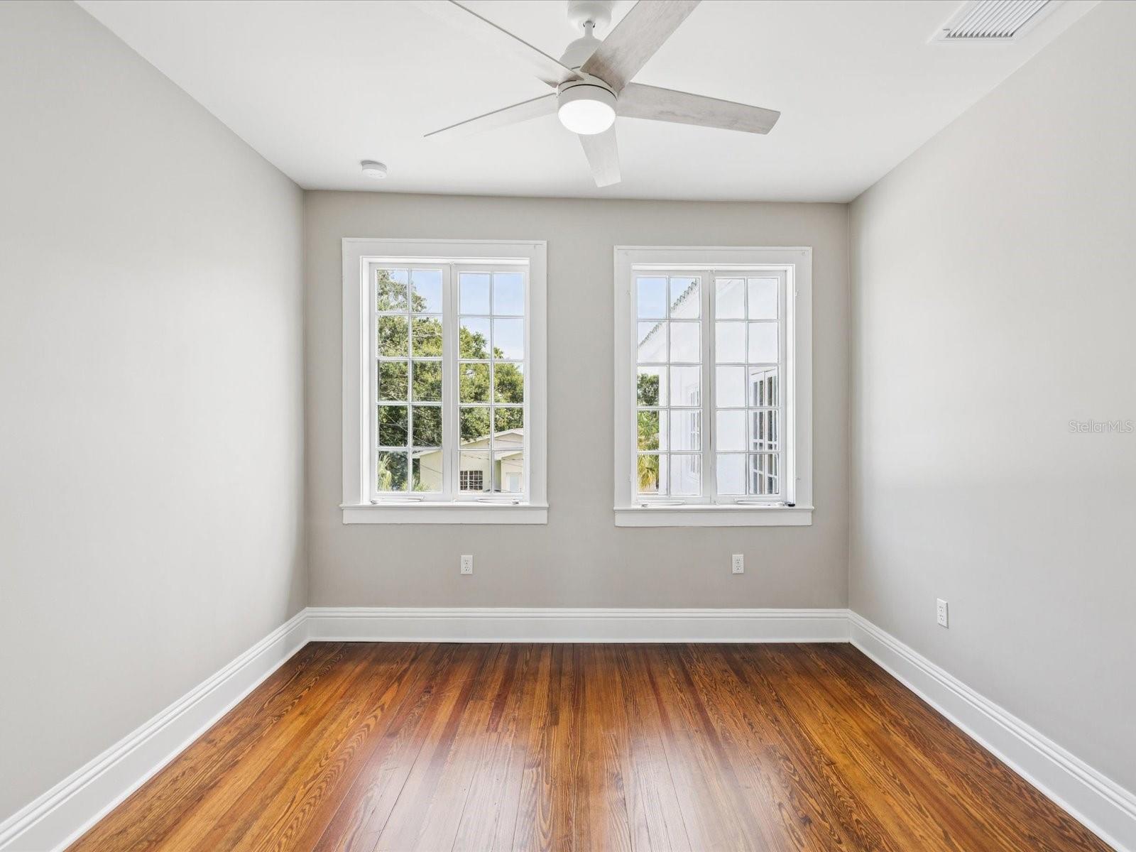 Image 37 of 62 For 456 Gardenia Street