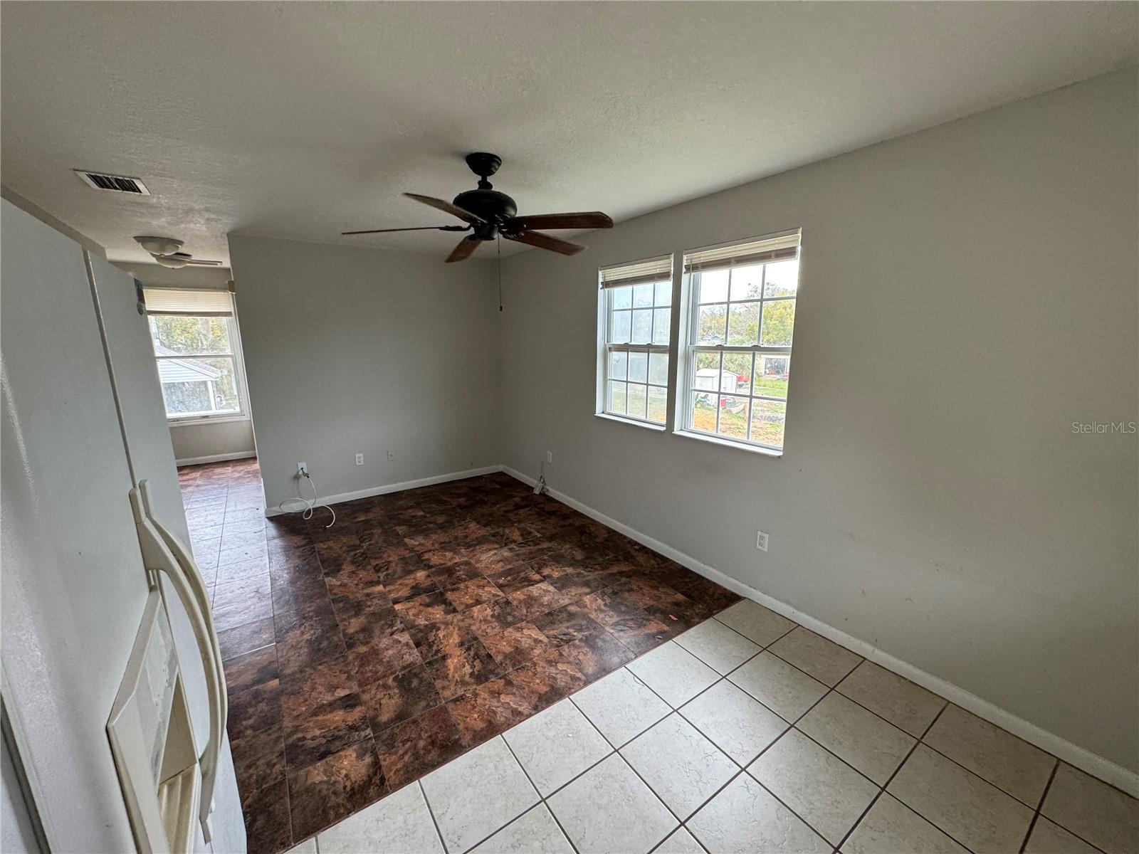 Image 7 of 15 For 9407 Riverview Drive A