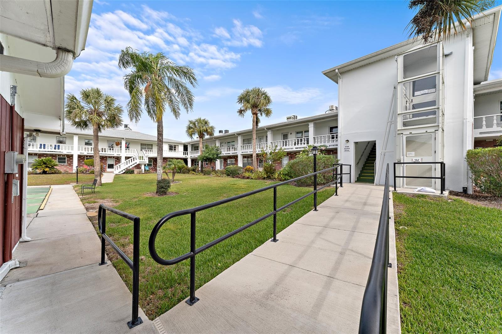 Listing photo id 20 for 4746 Azalea Drive 105c