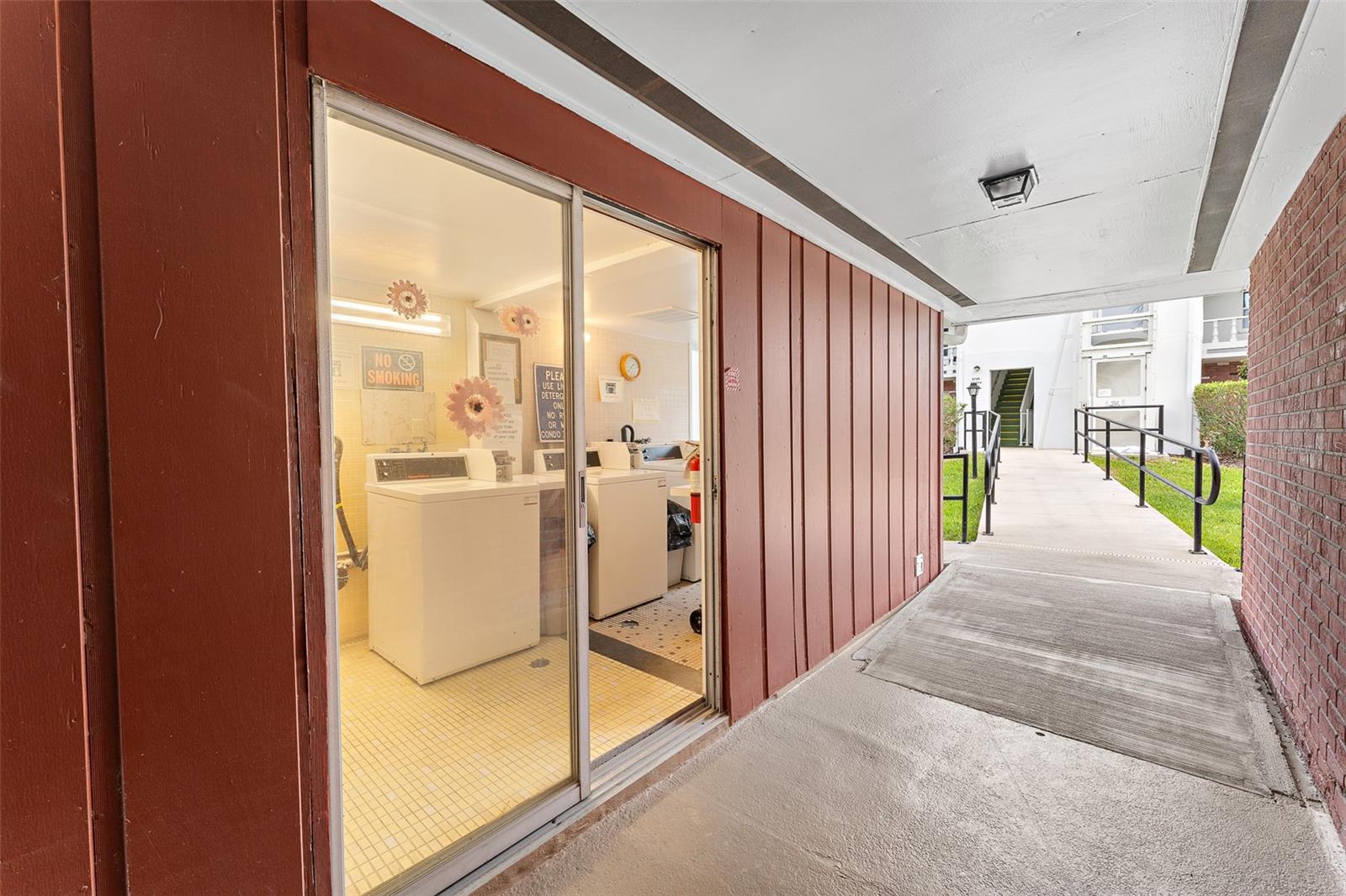Listing photo id 22 for 4746 Azalea Drive 105c