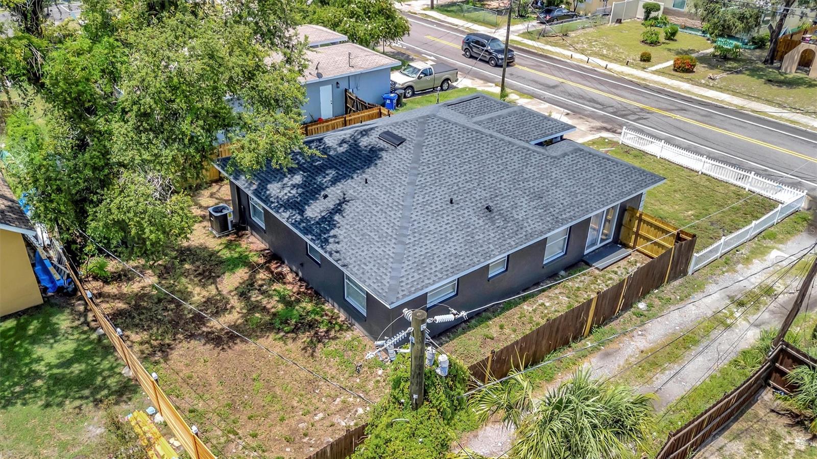 Image 6 of 38 For 4150 15th Avenue S