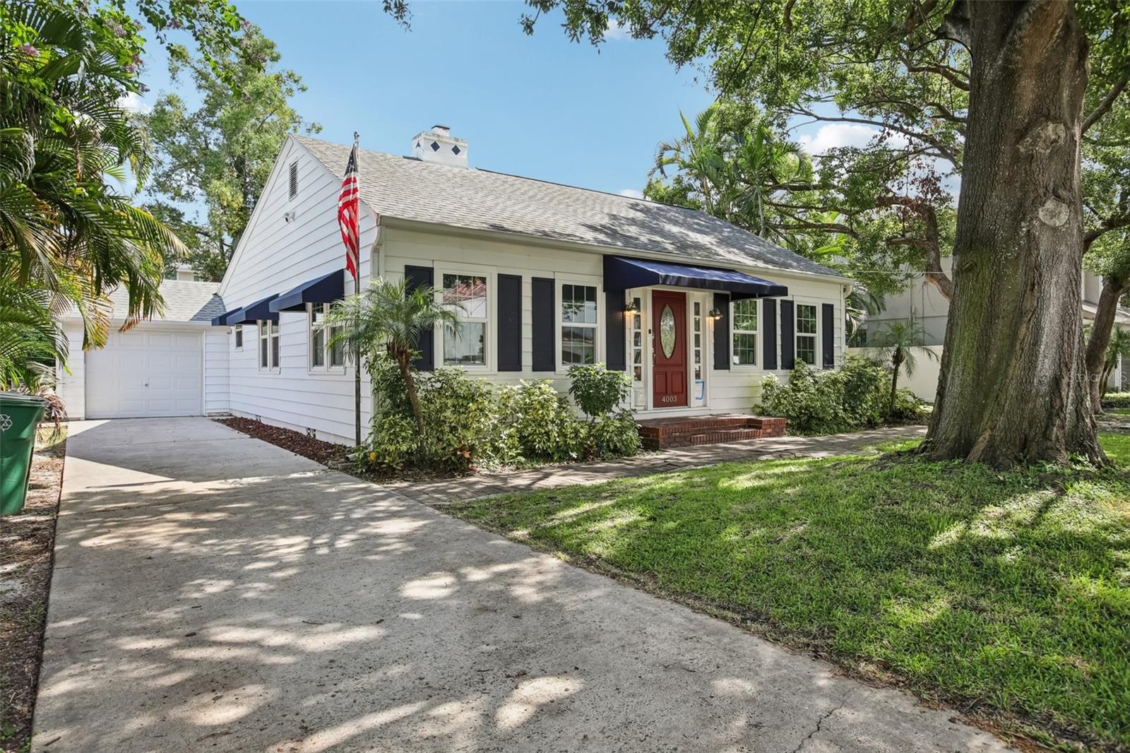 Listing photo id 0 for 4003 Obispo Street
