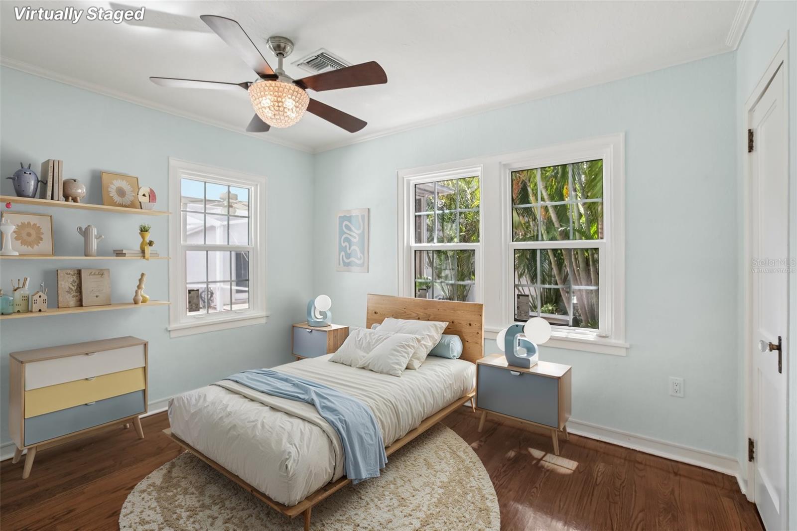 Listing photo id 19 for 4003 Obispo Street