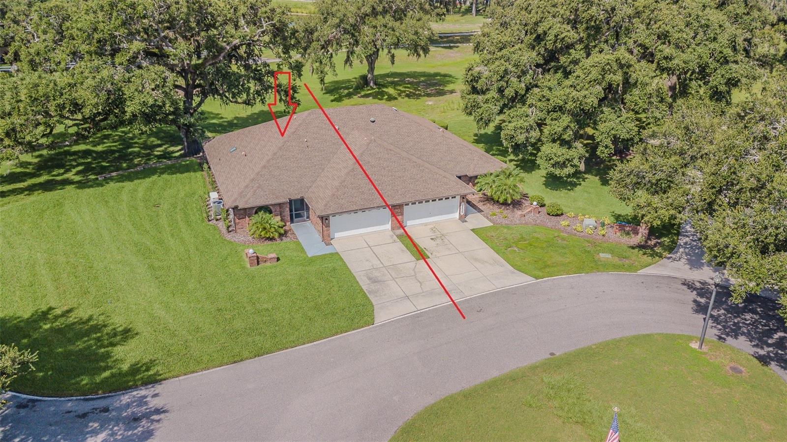 Listing photo id 9 for 6533 Brentwood Drive