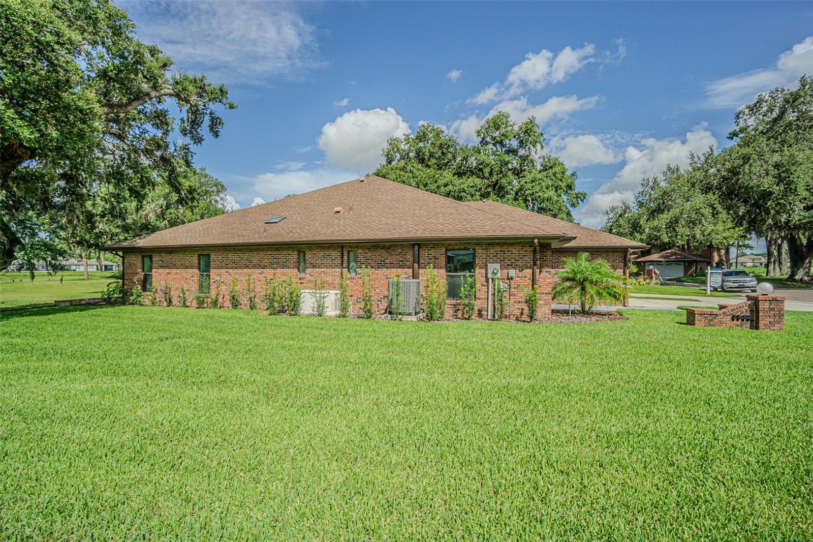 Listing photo id 19 for 6533 Brentwood Drive
