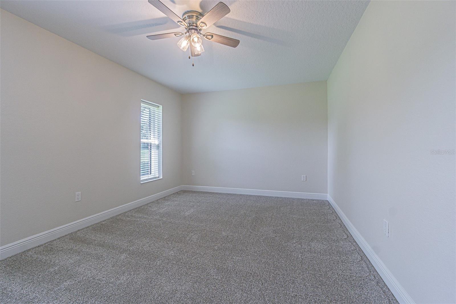Listing photo id 25 for 6533 Brentwood Drive