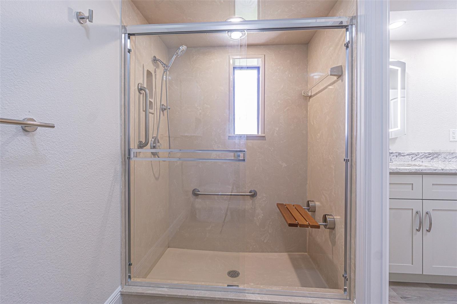 Listing photo id 28 for 6533 Brentwood Drive