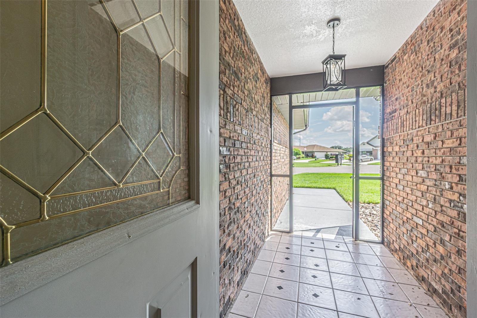 Listing photo id 5 for 6533 Brentwood Drive