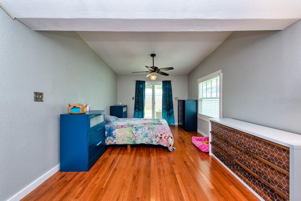 Image 21 of 54 For 7348 Grand Boulevard