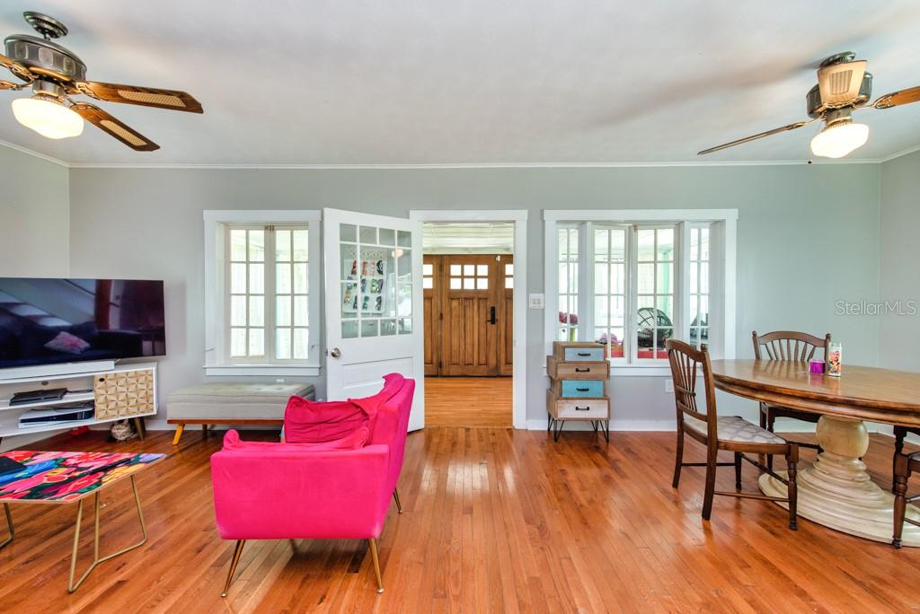 Image 9 of 54 For 7348 Grand Boulevard