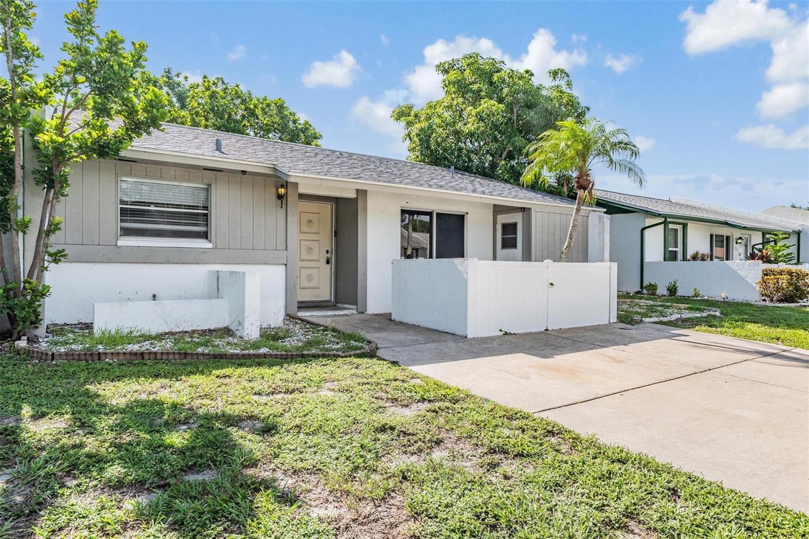 Image 21 of 27 For 3913 42nd Street W
