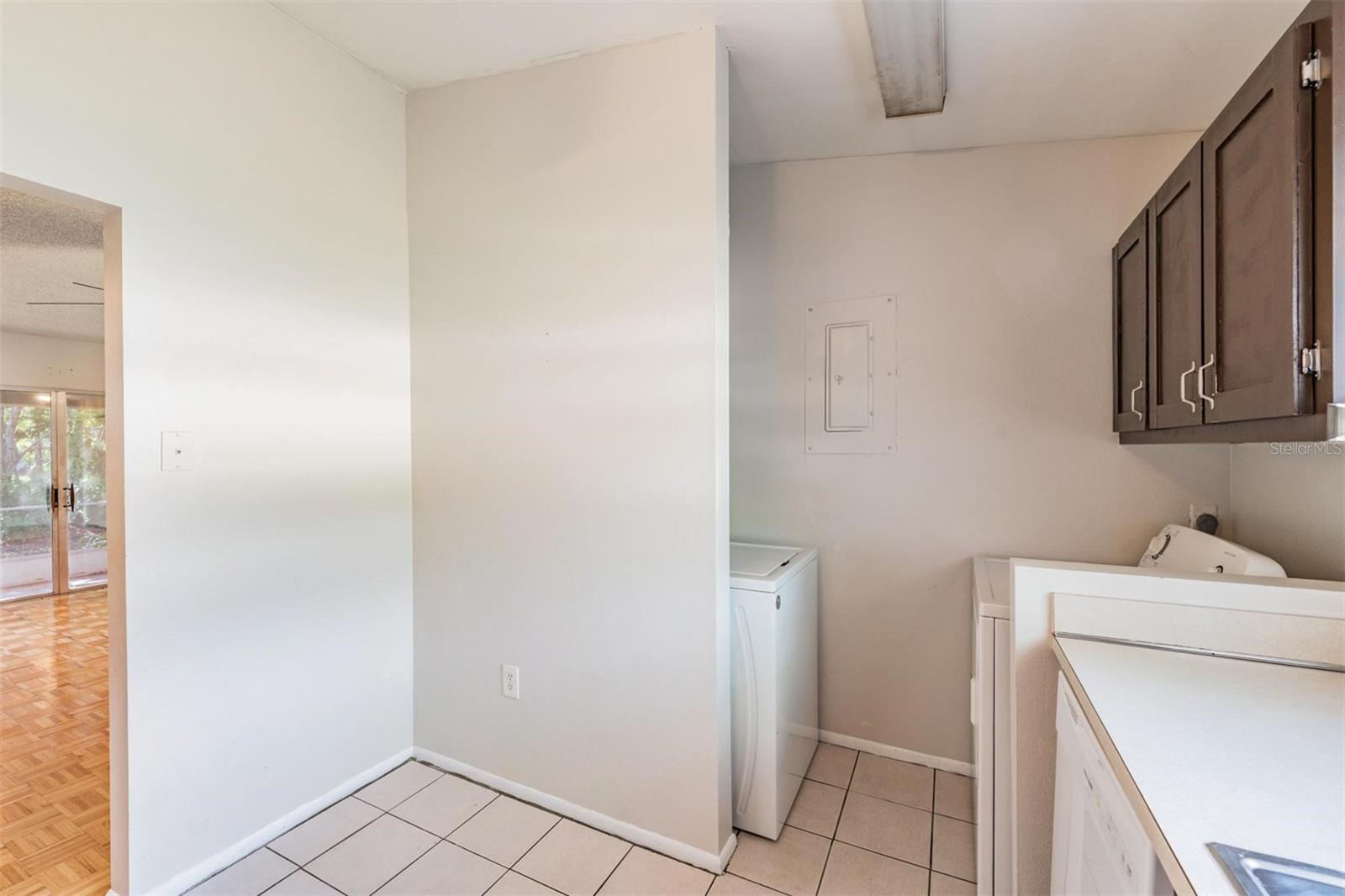 Image 9 of 27 For 3913 42nd Street W