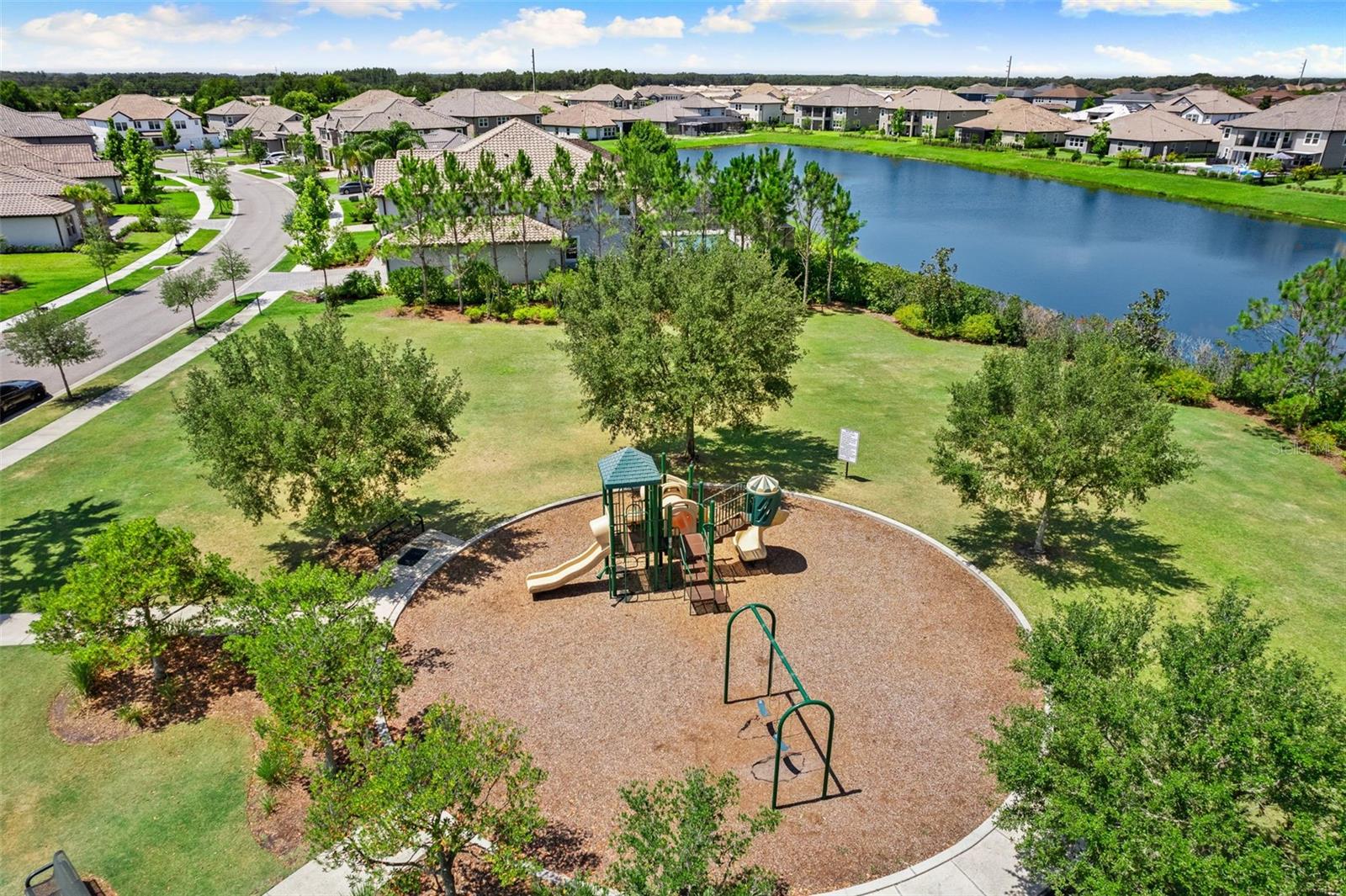 Image 63 of 70 For 7135 Graybrook Drive