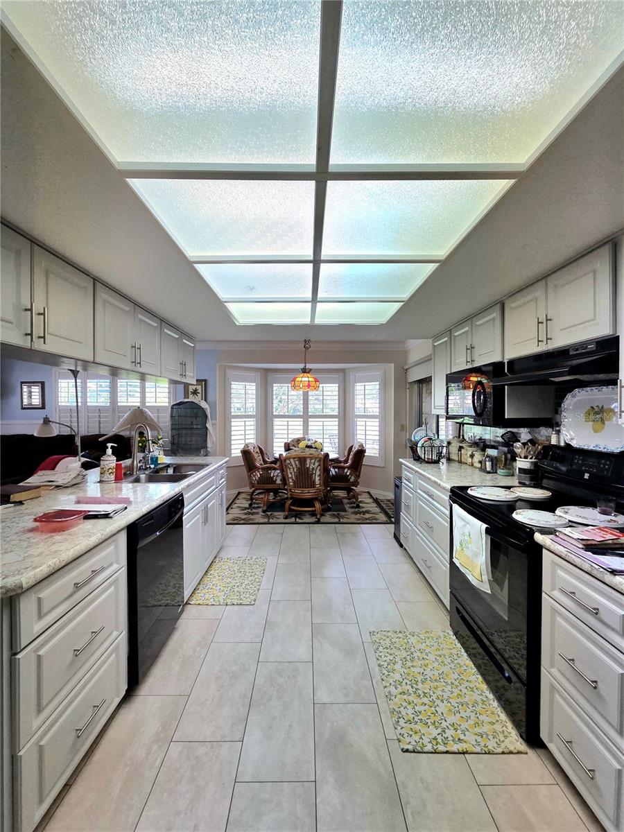 Listing photo id 22 for 9902 Saint Joseph Court