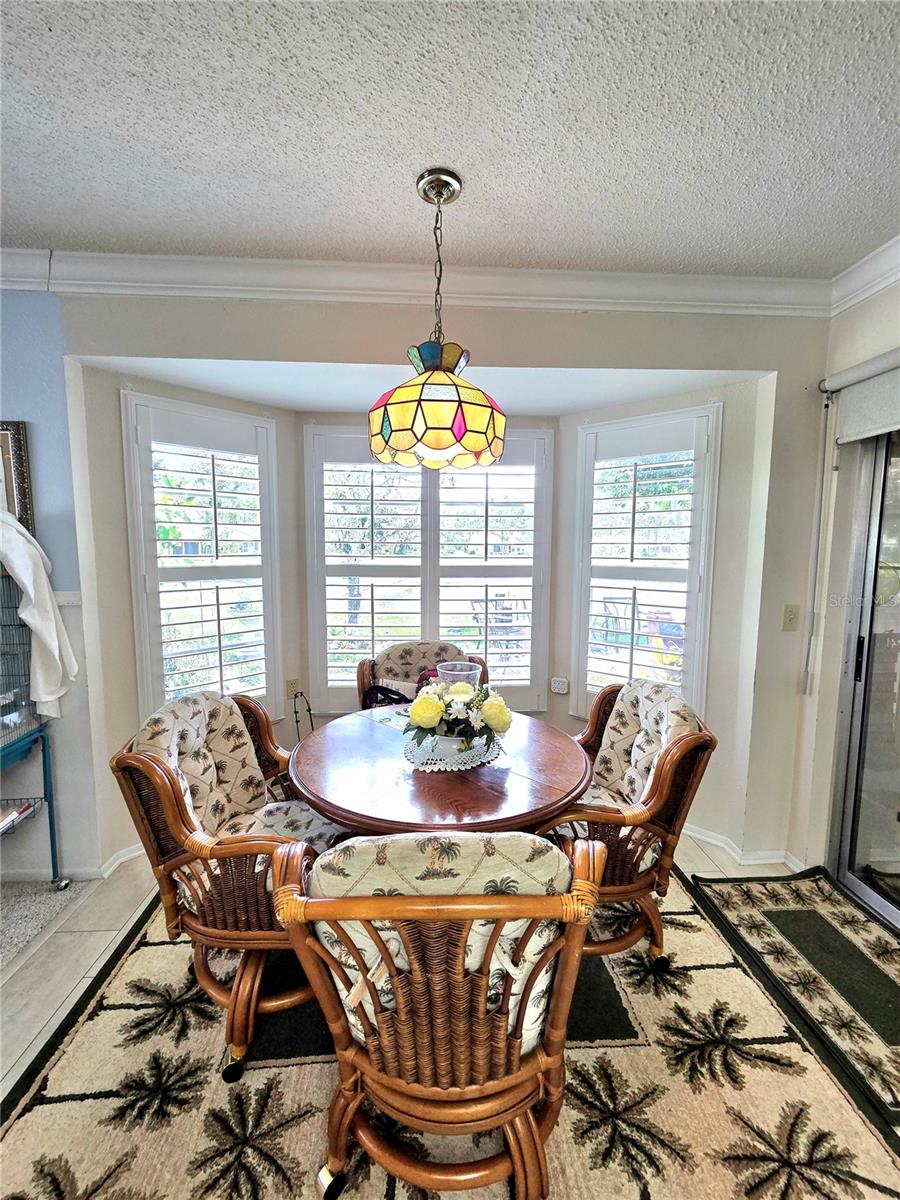Listing photo id 23 for 9902 Saint Joseph Court