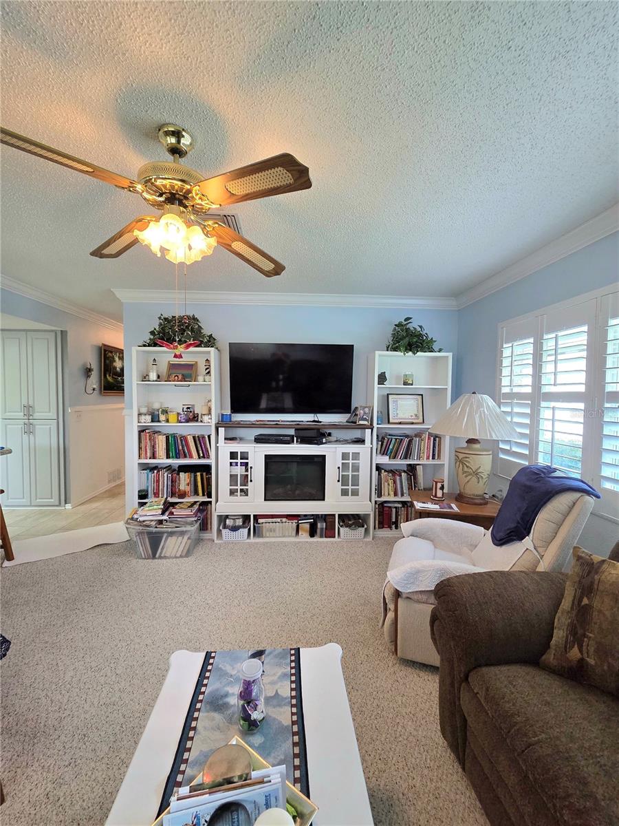 Listing photo id 31 for 9902 Saint Joseph Court