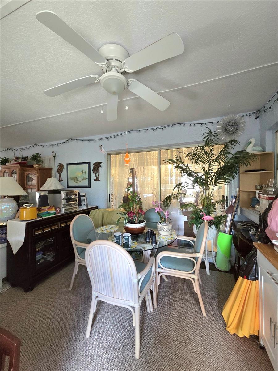 Listing photo id 39 for 9902 Saint Joseph Court
