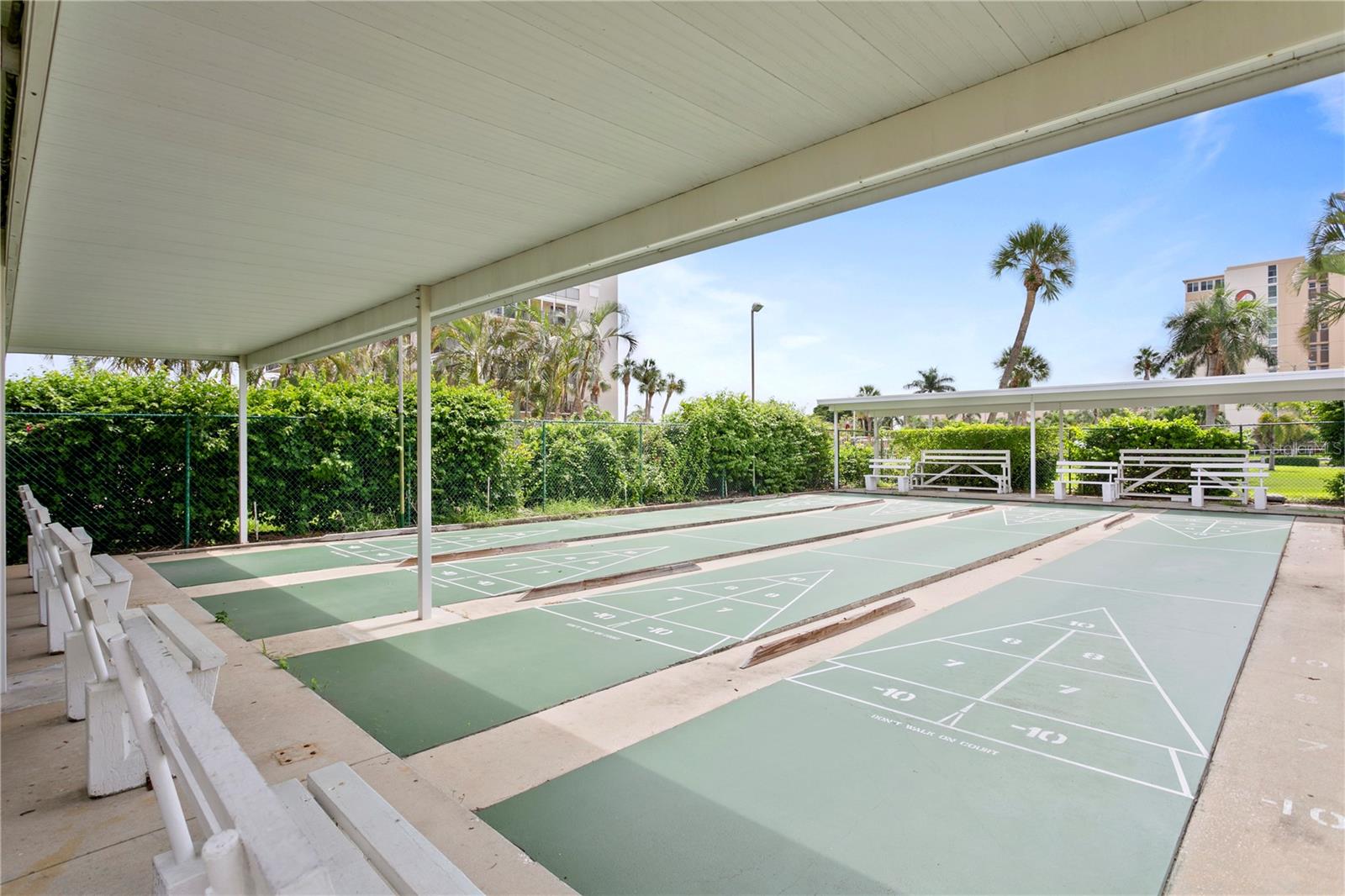 Image 64 of 73 For 7400 Sun Island Drive S 407