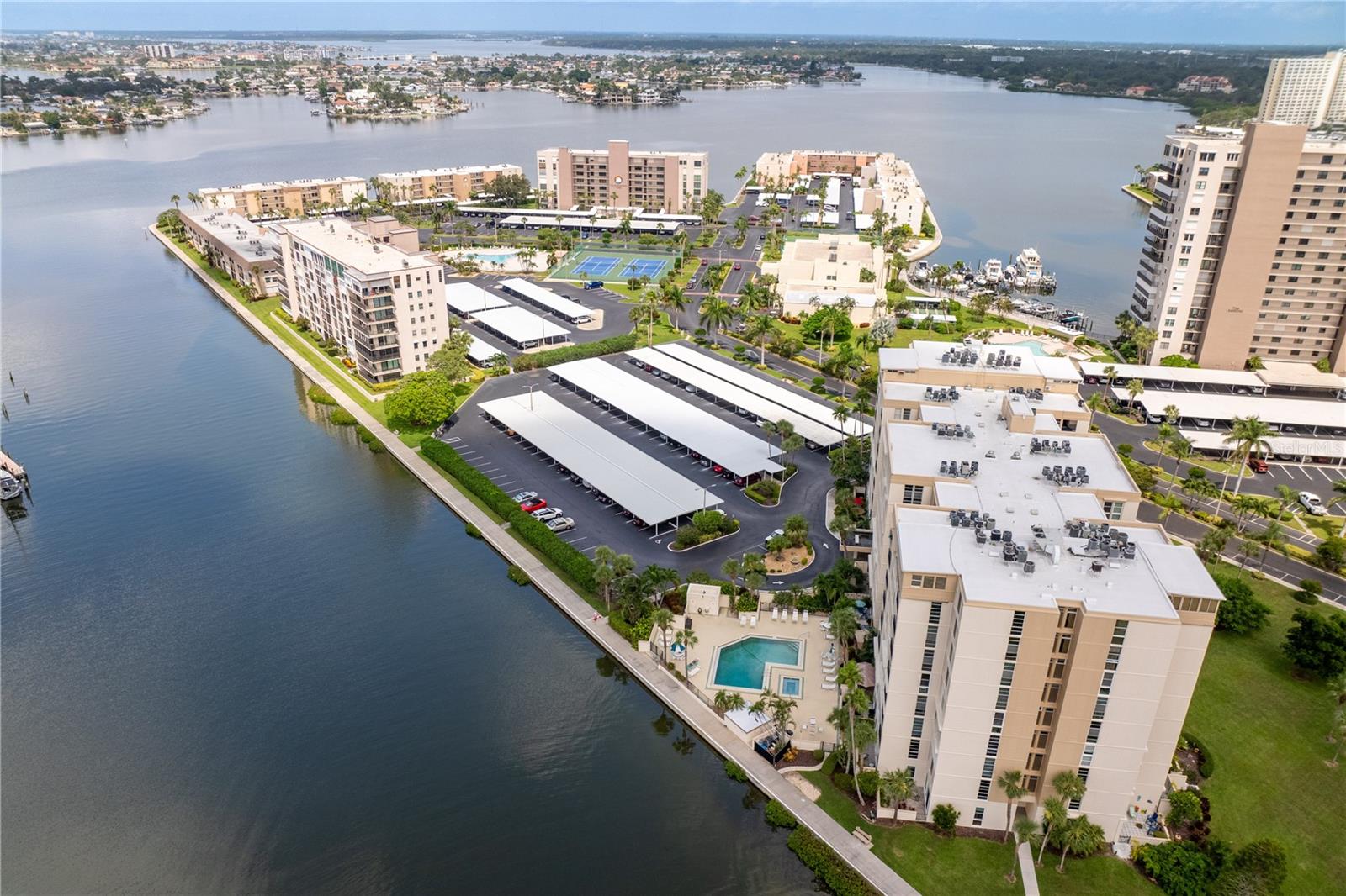 Image 7 of 73 For 7400 Sun Island Drive S 407
