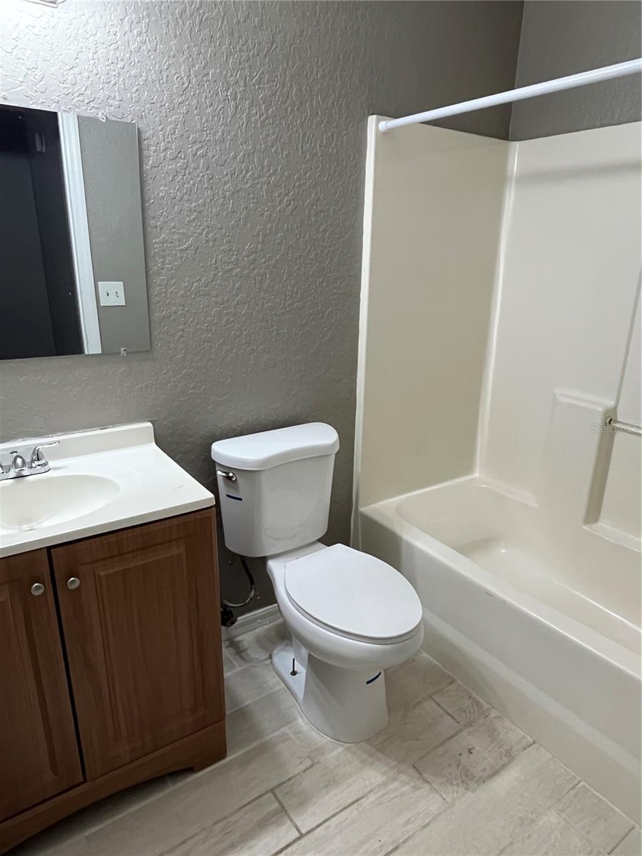 Image 5 of 10 For 717 Silver Springs Place