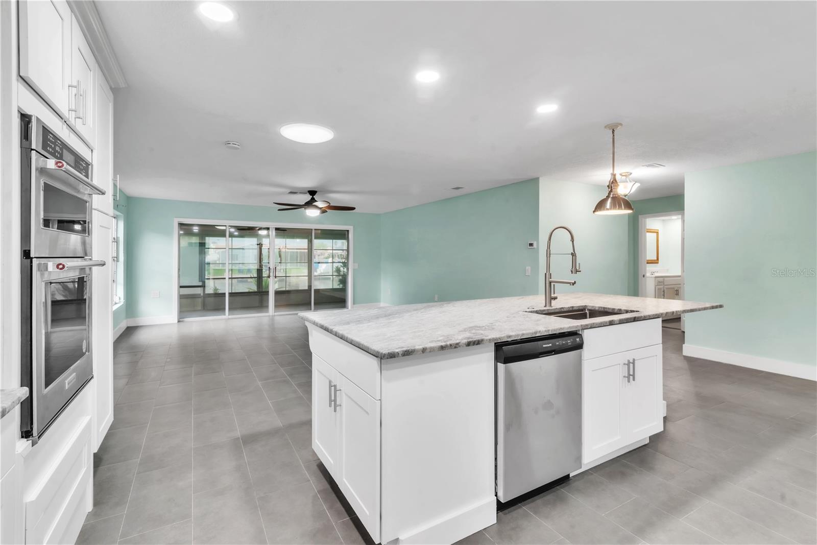 Image 10 of 42 For 3931 Headsail Drive