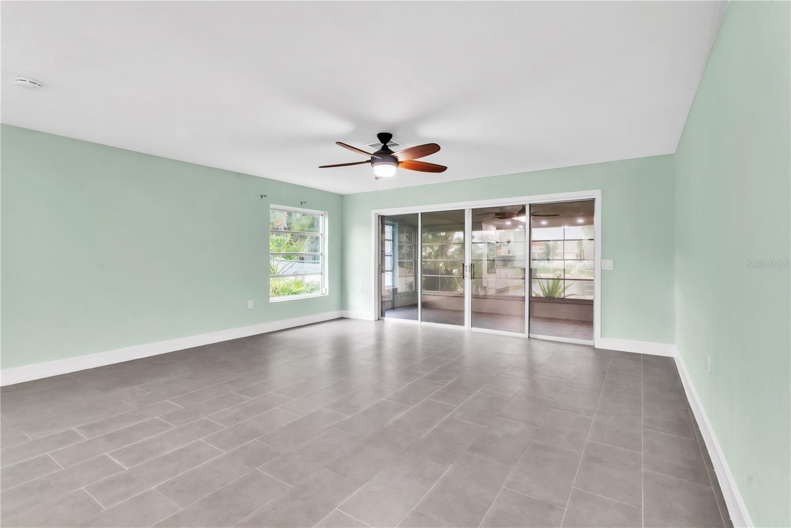 Image 13 of 42 For 3931 Headsail Drive