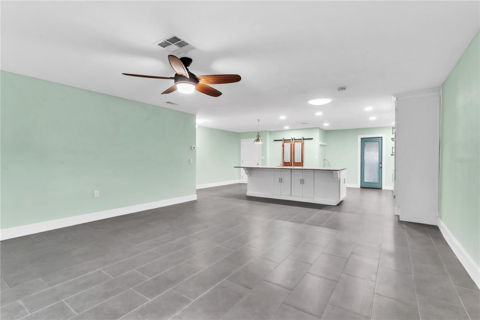 Image 8 of 42 For 3931 Headsail Drive