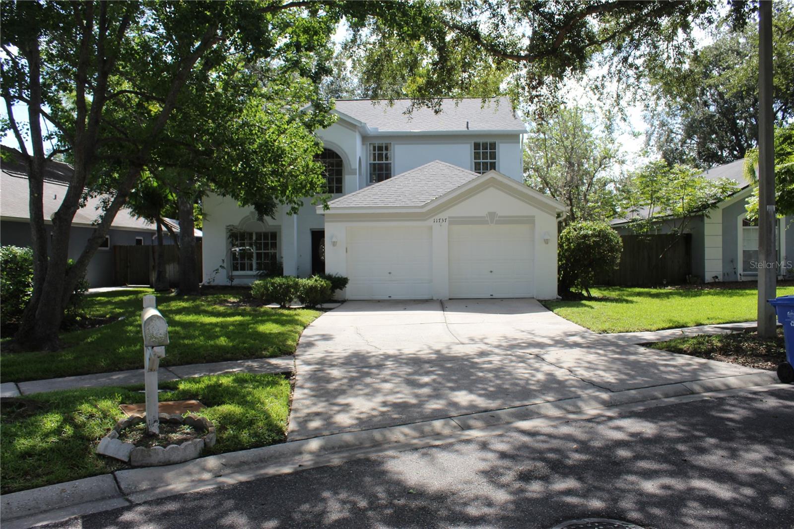 Listing Details for 11737 Carrollwood Cove Drive, TAMPA, FL 33624