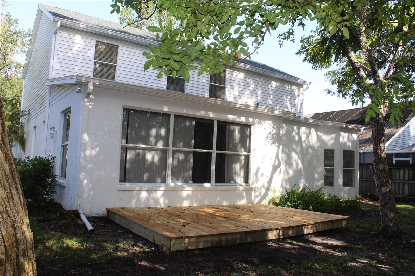 Image 32 of 35 For 11737 Carrollwood Cove Drive