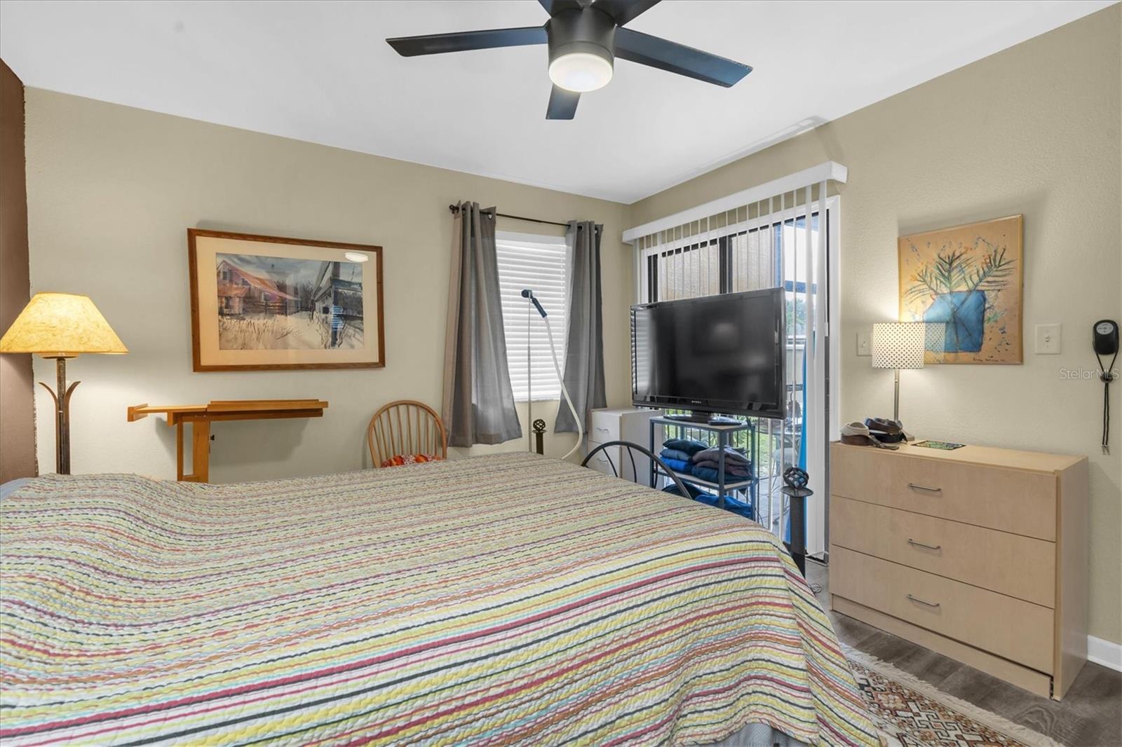 Image 11 of 42 For 12293 Sailwinds Drive 104