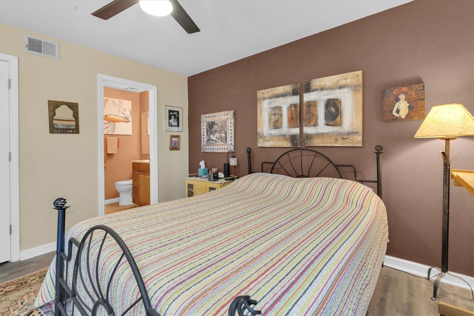 Image 12 of 42 For 12293 Sailwinds Drive 104
