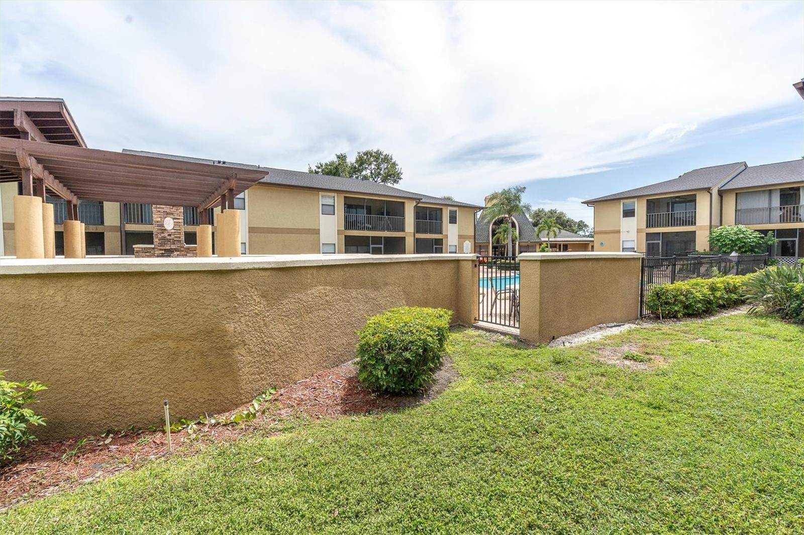 Image 26 of 42 For 12293 Sailwinds Drive 104