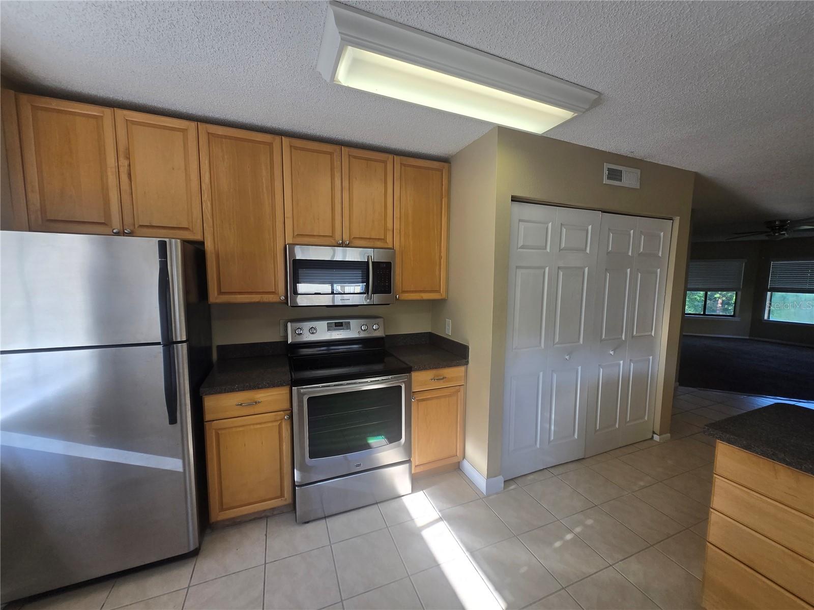 Image 17 of 28 For 1550 Belcher Road 432