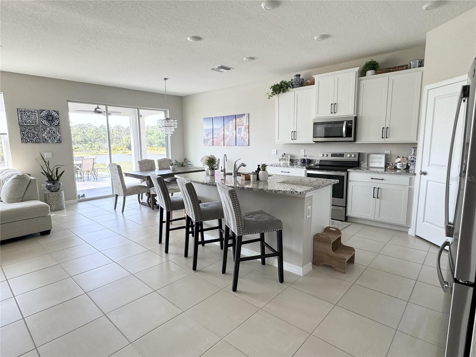 Image 7 of 39 For 5525 Thistle Field Court