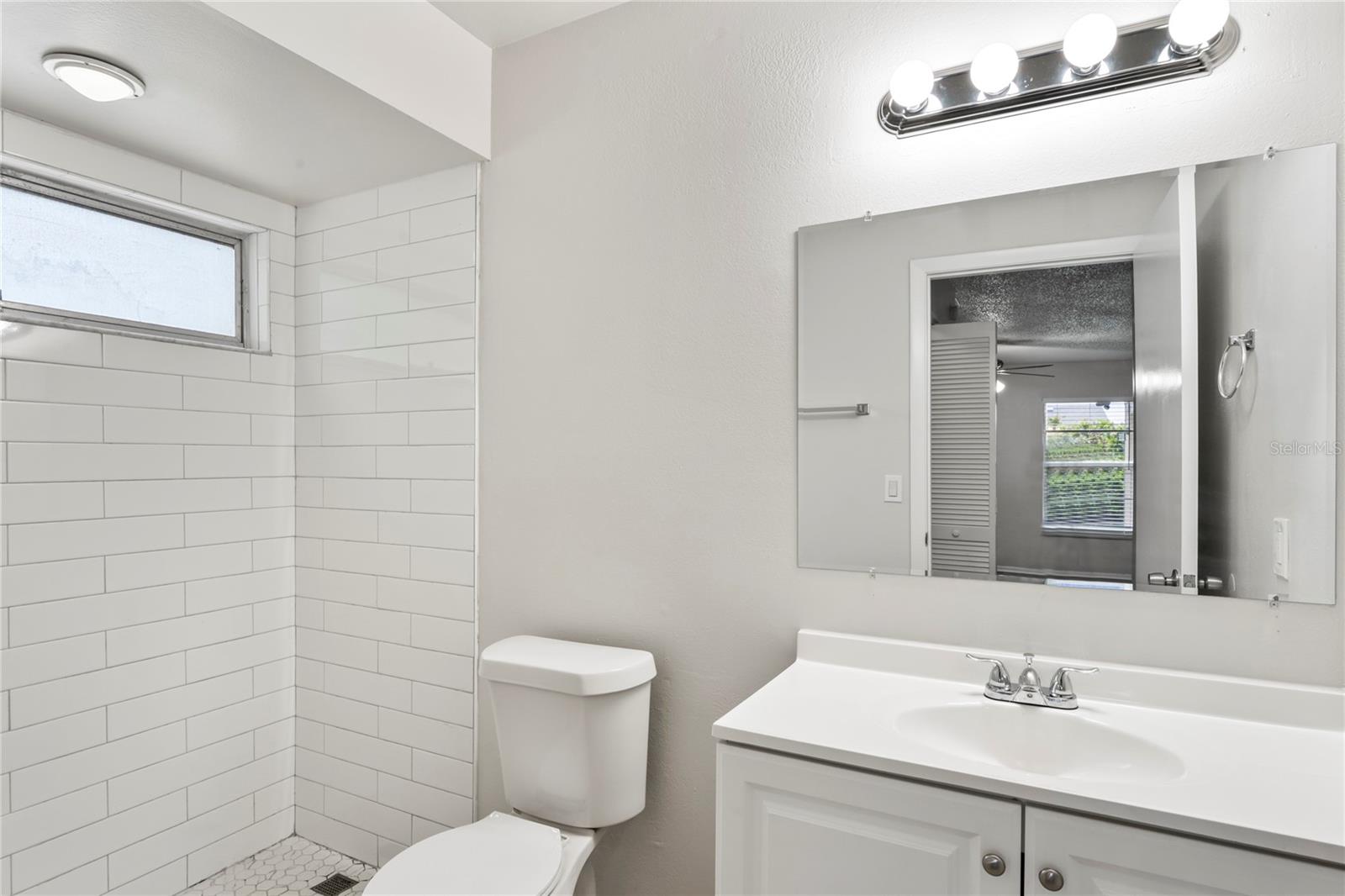 Image 13 of 26 For 6501 14th Avenue W