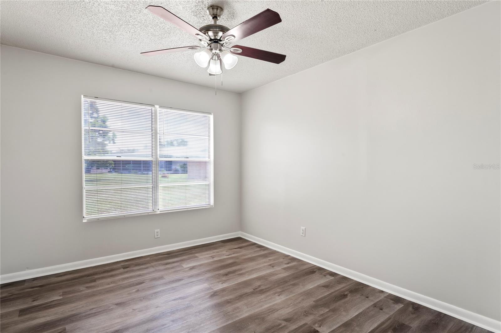 Image 18 of 26 For 6501 14th Avenue W