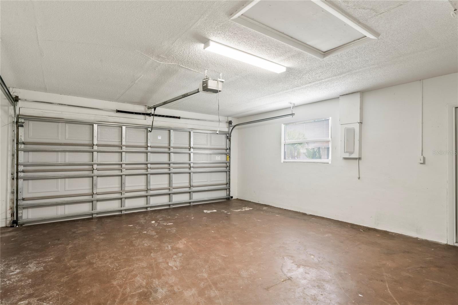 Image 21 of 26 For 6501 14th Avenue W