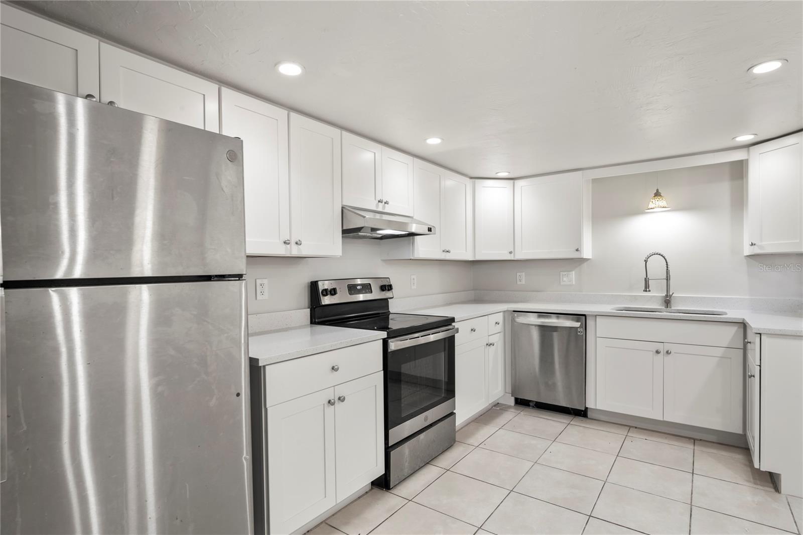 Image 6 of 26 For 6501 14th Avenue W