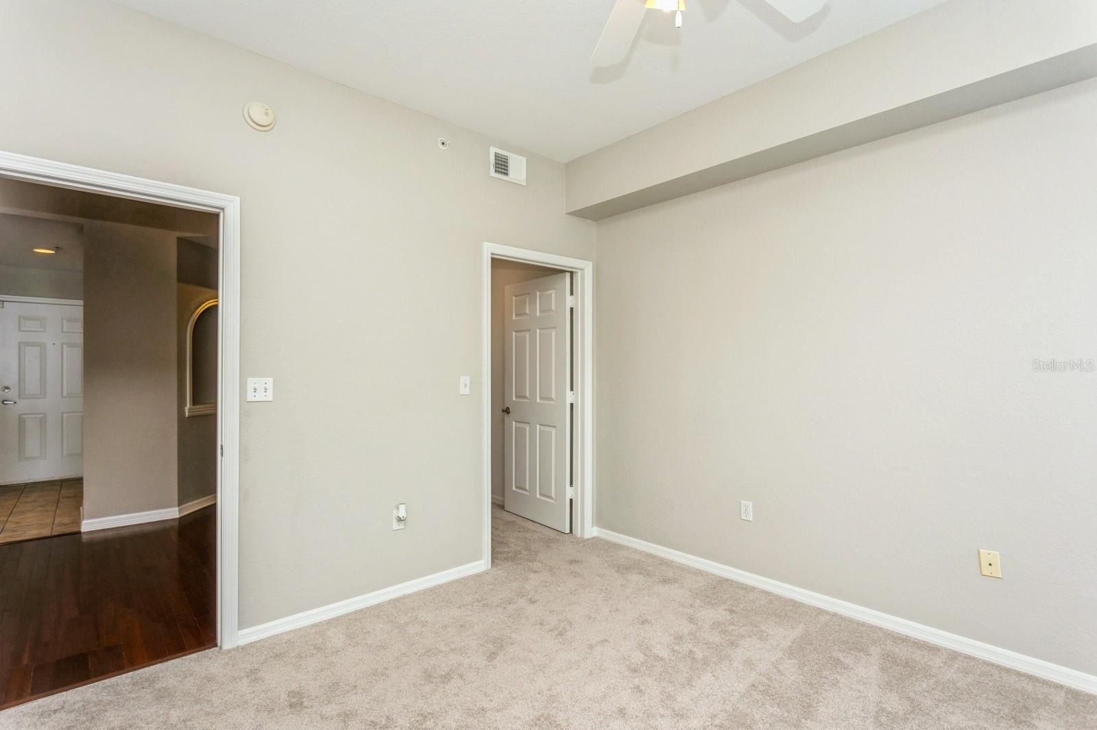 Image 37 of 48 For 700 Harbour Island Boulevard 722