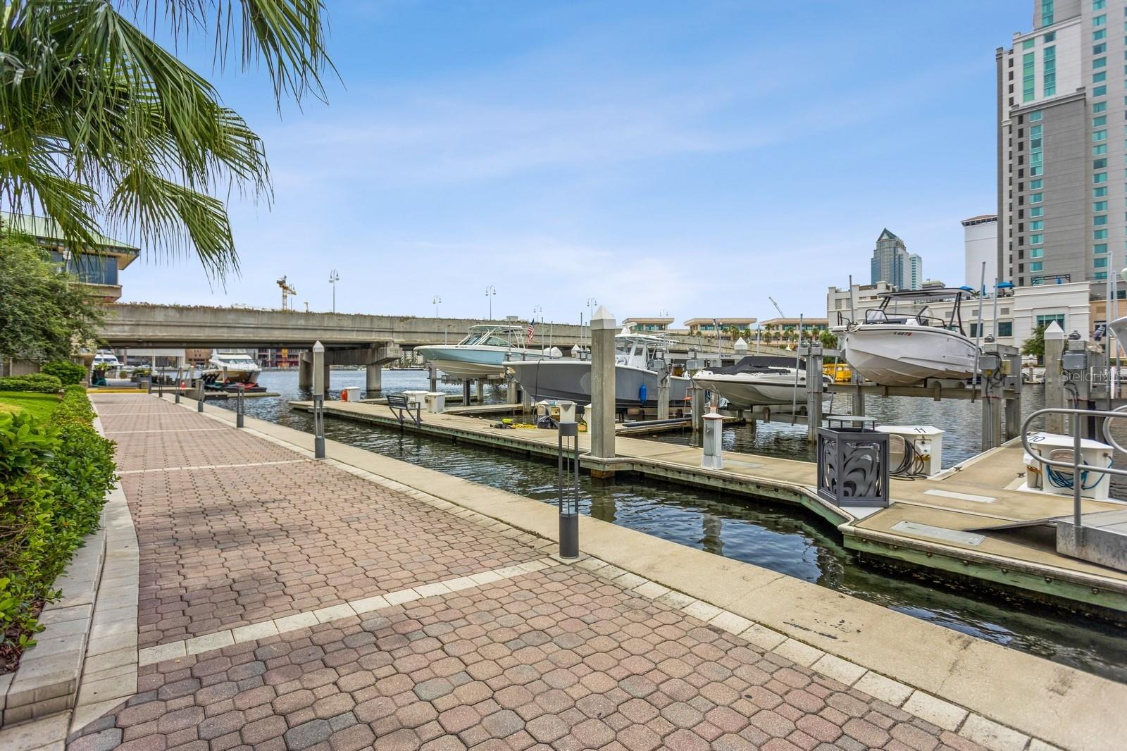 Image 5 of 48 For 700 Harbour Island Boulevard 722