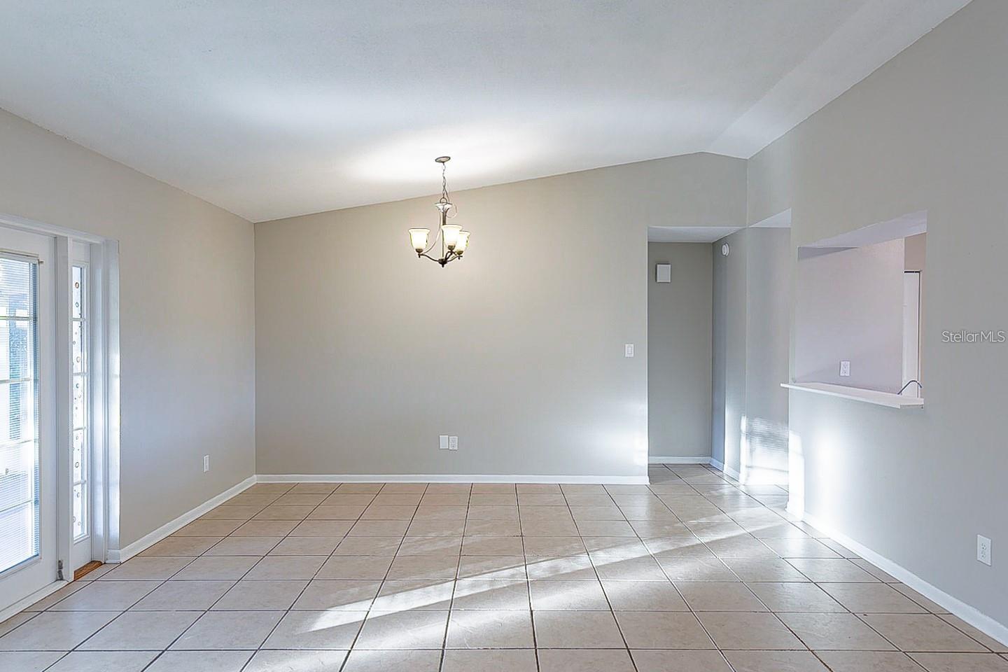 Image 4 of 20 For 653 Bryan Terrace Drive
