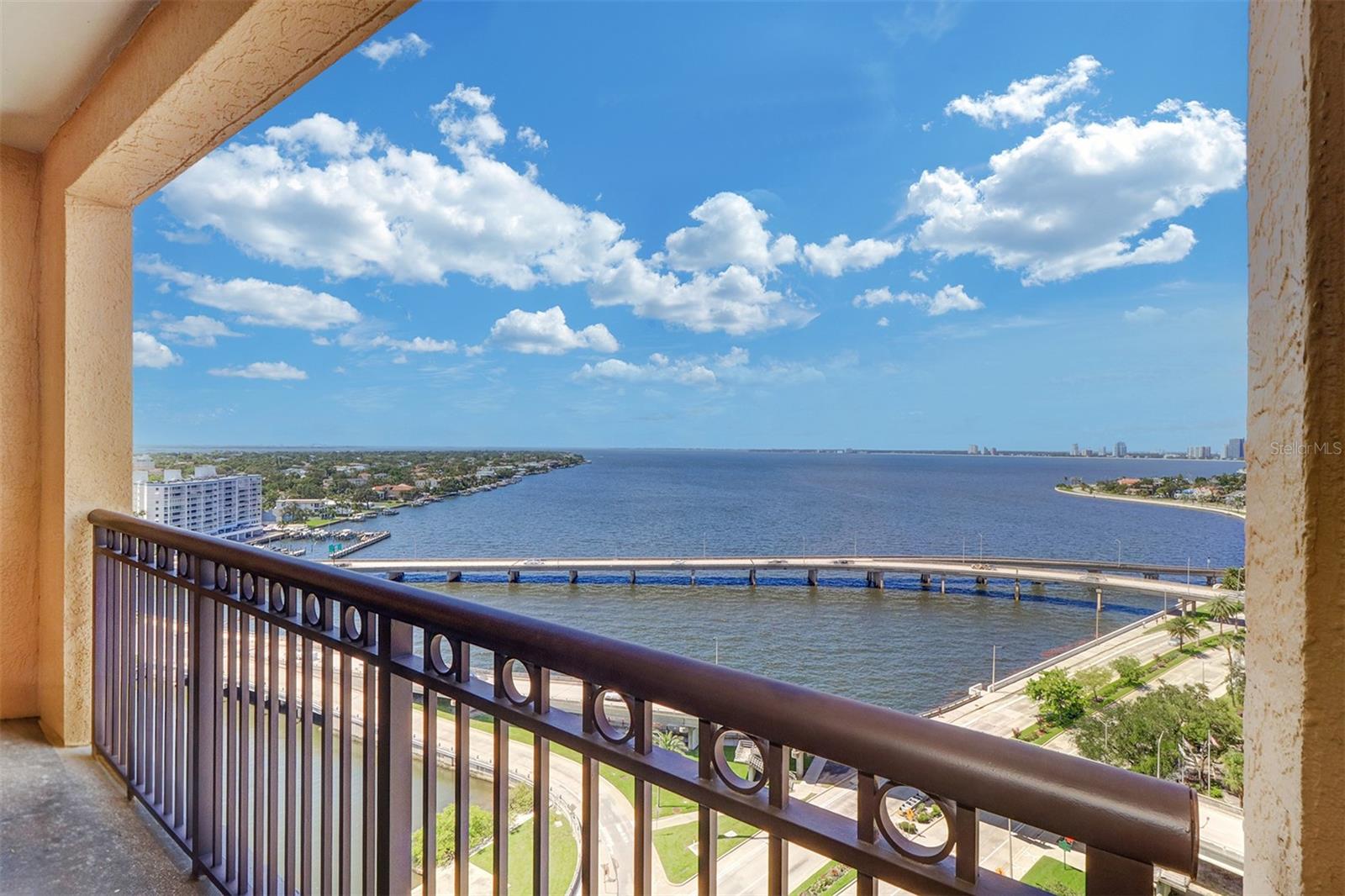 Image 12 of 37 For 345 Bayshore Boulevard 1611