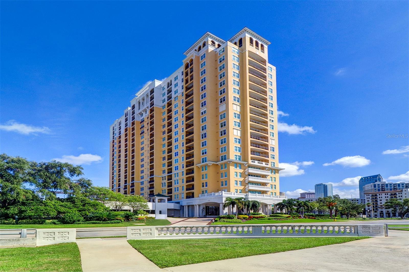 Image 2 of 37 For 345 Bayshore Boulevard 1611