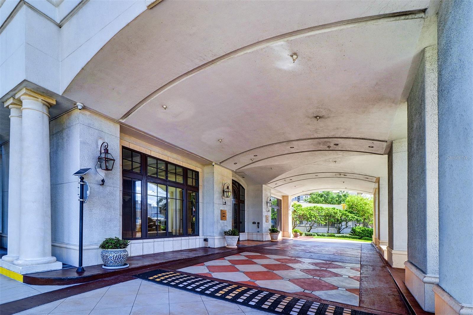 Image 4 of 37 For 345 Bayshore Boulevard 1611
