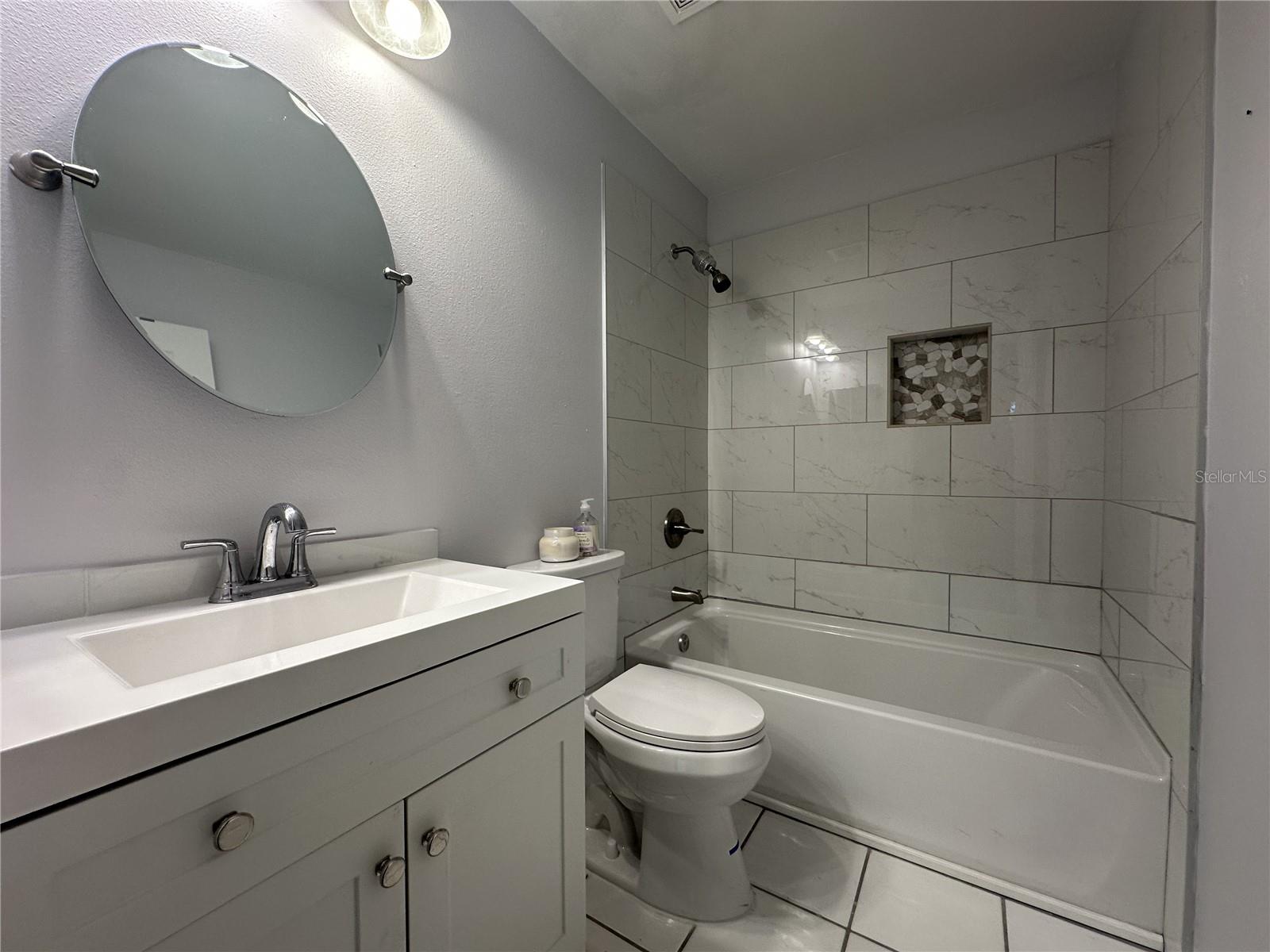 Image 19 of 23 For 308 Bungalow Park Avenue A