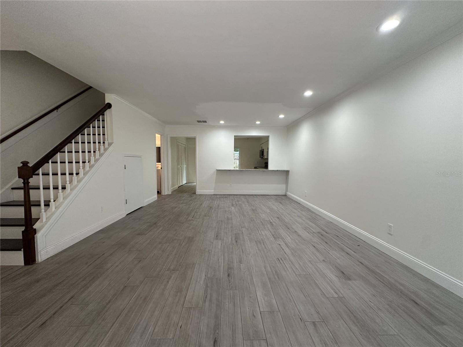 Image 5 of 23 For 308 Bungalow Park Avenue A