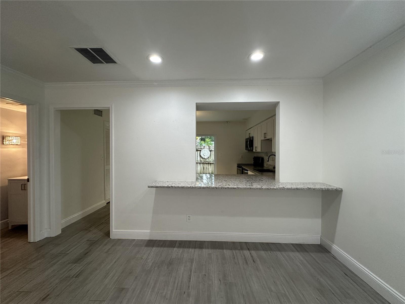 Image 6 of 23 For 308 Bungalow Park Avenue A